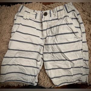 GAP White and Gray Striped Cargo Shorts